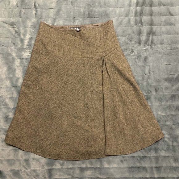 Perfect Fall/Winter Skirt - Picture 6 of 6